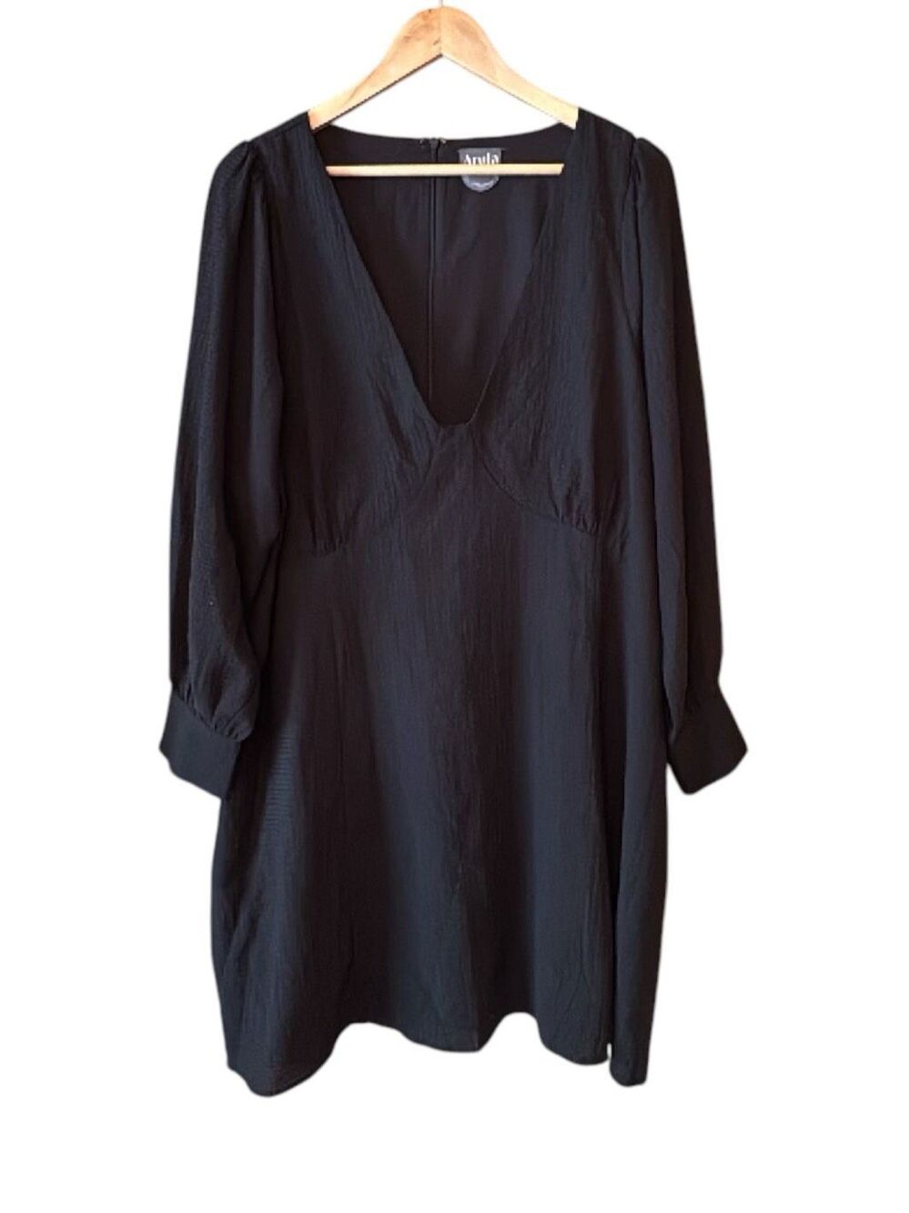 ARULA Black V-Neck Mini Dress Long Sleeve